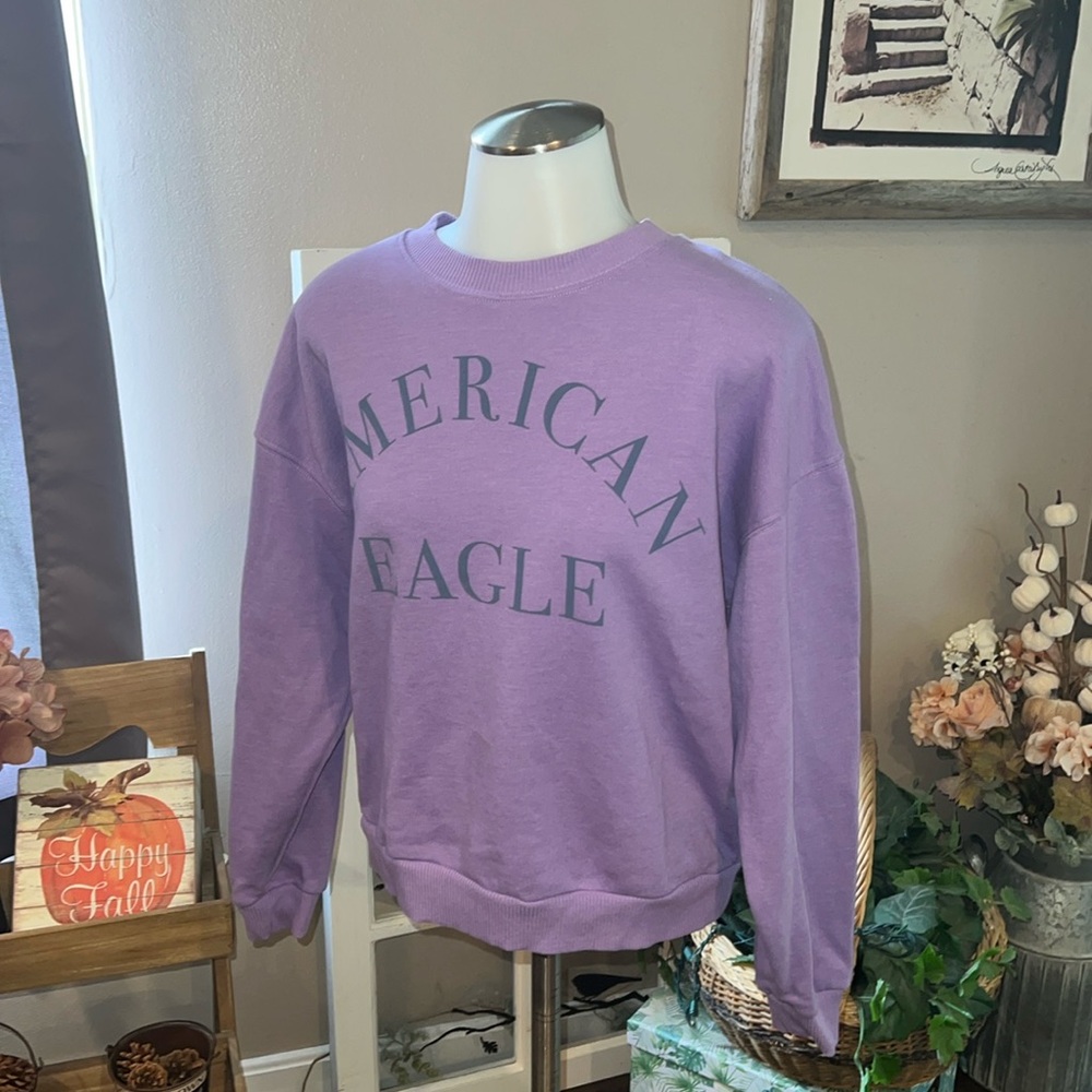 American Eagle sweatshirt
